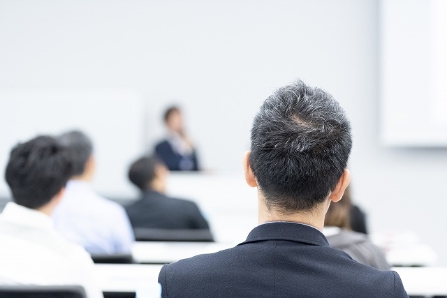外資系企業への転職で求められる条件とリスクとは？