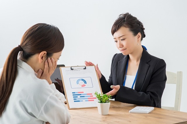 保険営業の平均年収ってどのくらい？給与体系の仕組みは？