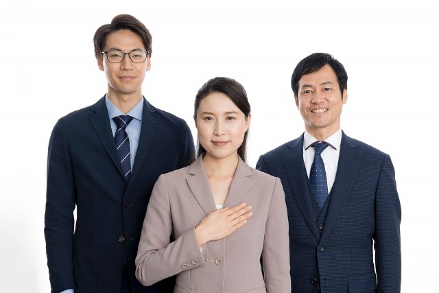転職の面接でベストな服装って（男女別）